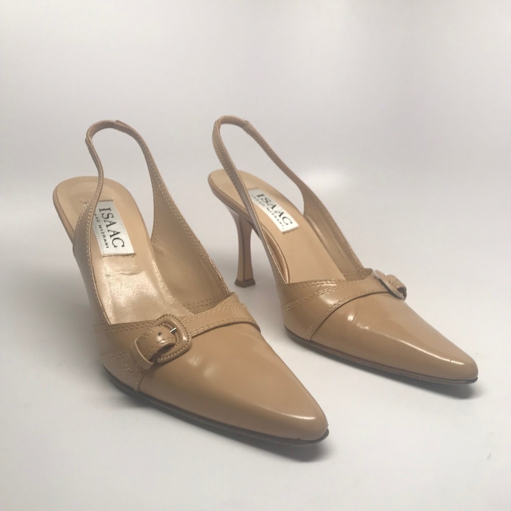 Isaac Mizrahi Camel Sling-Back Leather Buckle